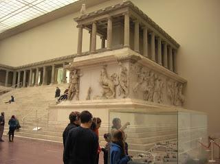 Altar de Pérgamo (Pergamon Museum), Berlin, Alemania, round the world, La vuelta al mundo de Asun y Ricardo, mundoporlibre.com