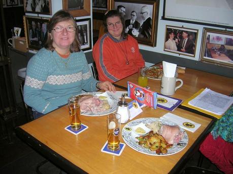 Restaurante Satndige Vertretung, Berlin, Alemania, round the world, La vuelta al mundo de Asun y Ricardo, mundoporlibre.com