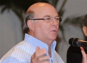 Hipólito deja libre a Miguel; no irá a convención.