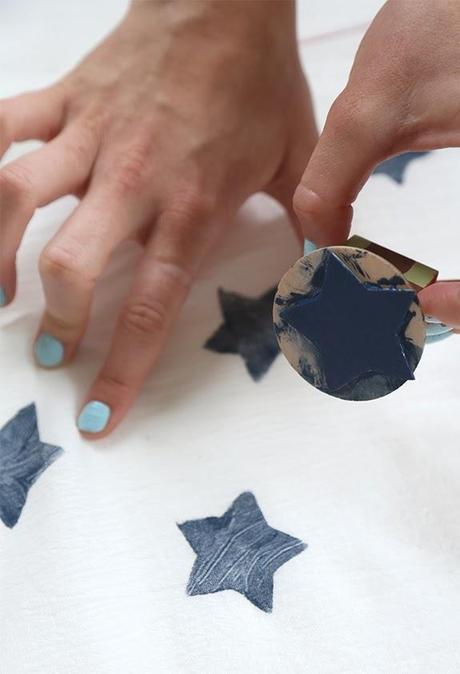 DIY.....MANTA PARA EL BEBE CON ESTRELLITAS