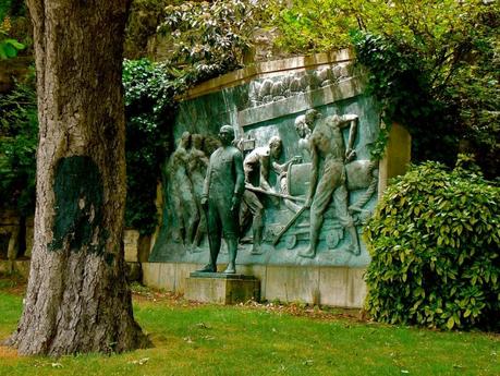 El Gran Oriente de Francia y el destino de la francmasonería francesa.  Aparición del REAA (ultima entrega)