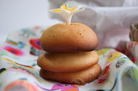 BOLLITOS DULCES ( BESITOS)