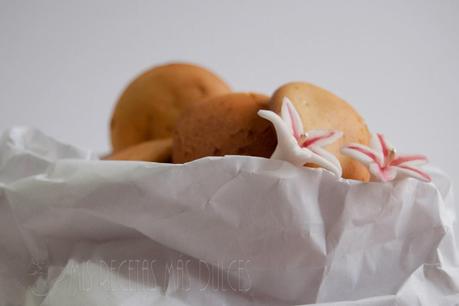 BOLLITOS DULCES ( BESITOS)