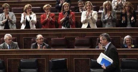 La foto la cogí del blog de Rosa María Artal, quien ha escrito un artículo sobre el tema que no tiene desperdicio
