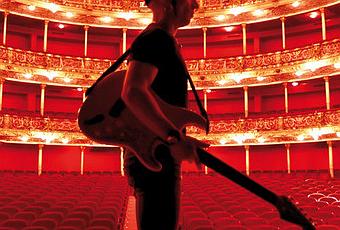 En directo desde el Teatro Arriaga El nuevo disco de Fito y Fitipaldis