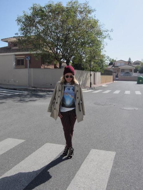 LOOK308-17.2.20138:15CASUAL STYLE: STRIPES TROUSERS.¡¡Hol...