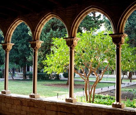 La vida es un puzzle (II) (Monestir Pedralbes, Barcelona, febrer 2012) LA VIDA ES UN PUZZLE (y II)