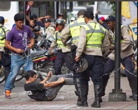 Maduro acorralado, comienza el fin