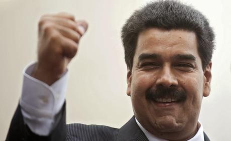 Maduro pierde el control y el poder