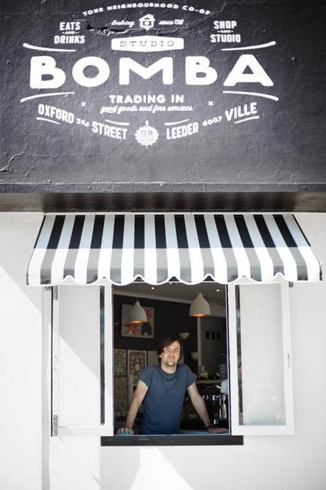 Una libreria, scrap, cafeteria y estudio. Ese es Studio Bomba. Una libreria, scrap, cafeteria y estudio. Ese es Studio Bomba.