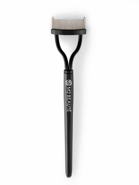 Peina tus pestañas con M2Beaute