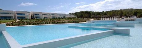 NUEVA URBANIZACIÓN DISEÑADA POR A-CERO EN IBIZA