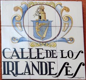 Placa de la Calle de los Irlandeses, situada en Madrid 