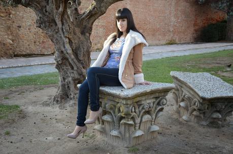 Beige coat: Dresslily