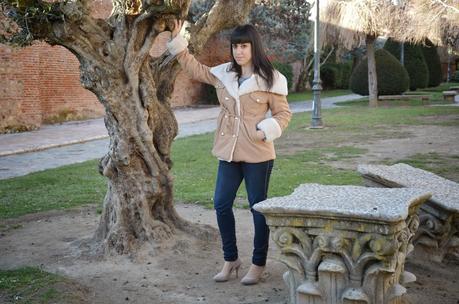 Beige coat: Dresslily