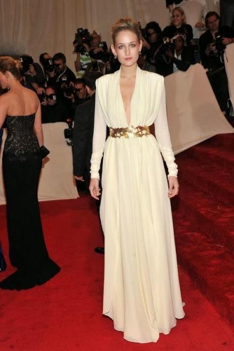 De la calle al altar