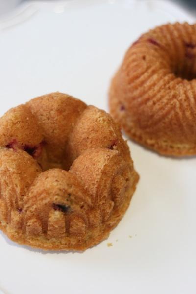 cranberry bundt cake