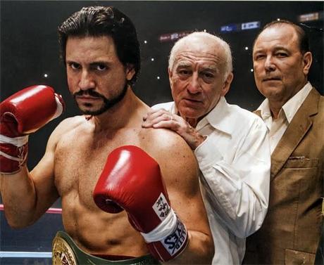 DeNiro luce calva en la primera imagen de 'Hands of Stone'