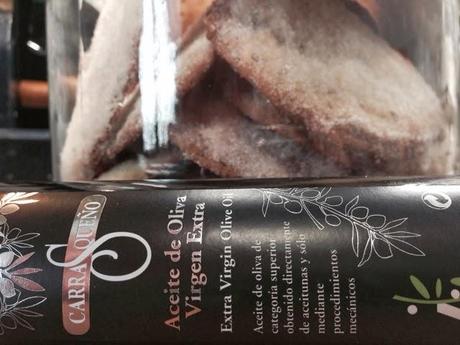 Tortas de aceite, de Aceite de Oliva Virgen CARRASQUEÑO.