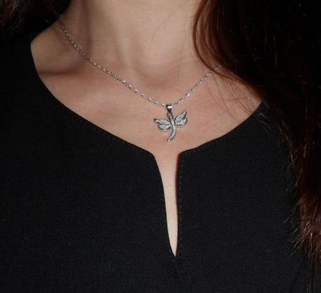 El Rincón de Mis Alhajas en #MBFWM libélula de plata rodiada con circonitas en mbfwm