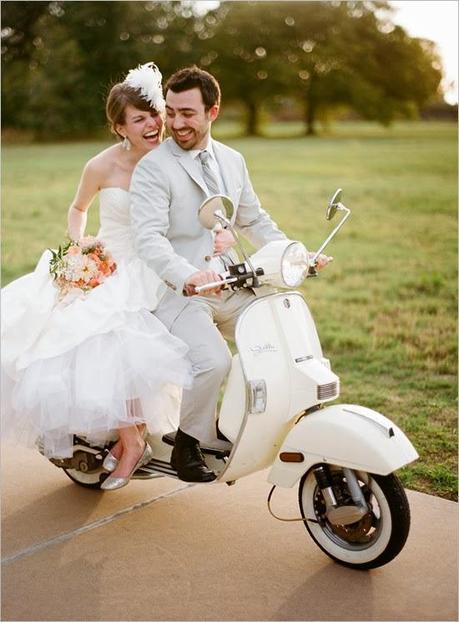 ¡Súbete a la Vespa el día de tu boda!