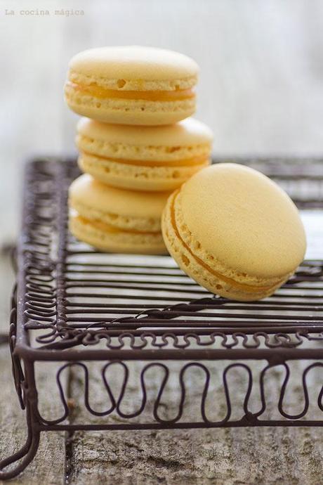 Macarons con lemon curd