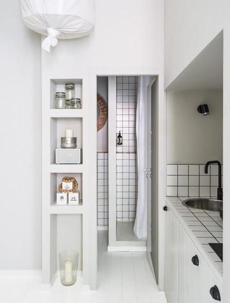 Estilo nórdico en un mini piso en Lyon Francia estilo nórdico mini piso estilo nórdico escandinavo decoración interiores nórdicos decoración etnica rústica blanco decoración espacios pisos pequeños decoración blanco y madera cocinas pequeñas blancas casas pequeñas decoración blog decoración interiores pequeños