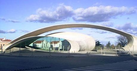Estación de Autobuses del Casar de Cáceres, de Justo García Rubio