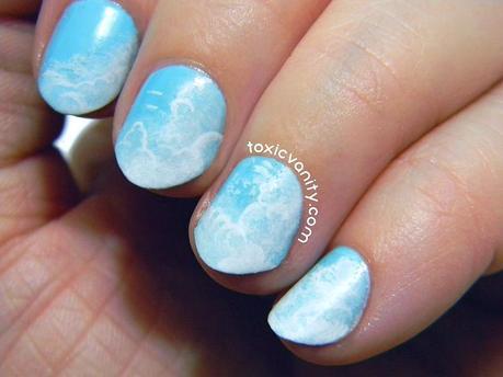 Manicura de nubes - Toxic Vanity Blog