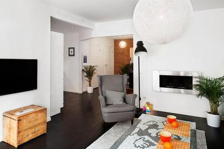 UN APARTAMENTO NORDICO CON PINCELADAS CARIBEÑAS.