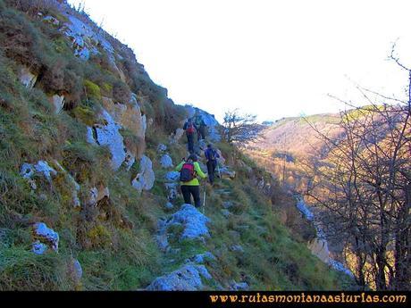 Rutas Montaña Asturias: Ruta de las Pinturas Rupestres de Fresnedo