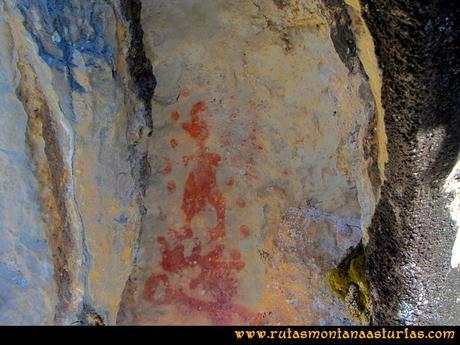 Rutas Montaña Asturias de las Pinturas Rupestres de Fresnedo: Pinturas en el abrigo Cochantoria