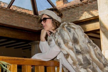 Look (embarazada/premamá) – Como combinar una camisa blanca, modo 1, look con abrigo de pelo Look embarazada,premamá con abrigo de pelo, Como combinar una camisa blanca