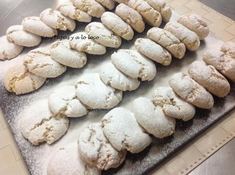 Galletas craqueladas de almendra