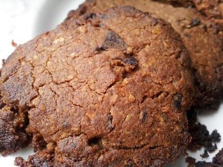 Cookies de avena con chips de chocolate y mantequilla de cacahuete galletas super crujientes