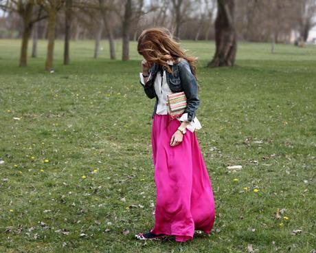 Una falda fucsia pero...cómo? ( Próximamente en el blog) Una falda fucsia pero...cómo? ( Próximamente en el blog)