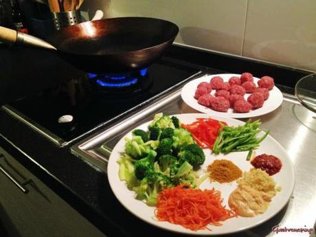 albóndigas picantes al curry