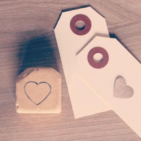 DIY: cómo carvar un sello en una goma de borrar