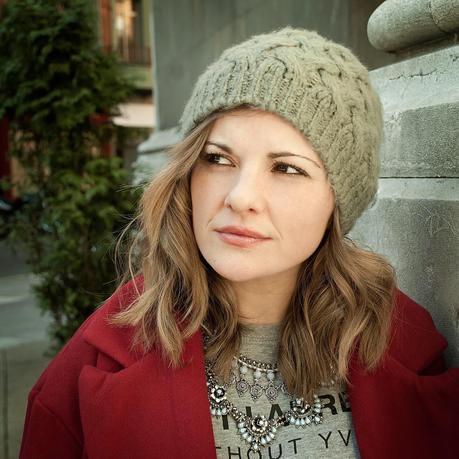 WALKING AROUND THE CITY WALKING AROUND THE CITY