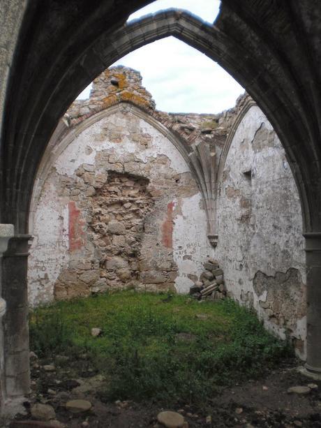 Colaboraciones de Extremadura, caminos de cultura: la Ermita de Valbón, de Valencia de Alcántara, en el Rincón de la Memoria de Canal Extremadura Radio