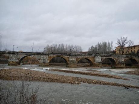 Puente de San Marcos en la ciudad de León