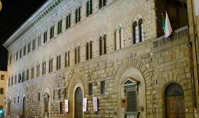 Cuando también el Arte desaparecerá, poco a poco, como aquel que fenece bajo la sombría historia.