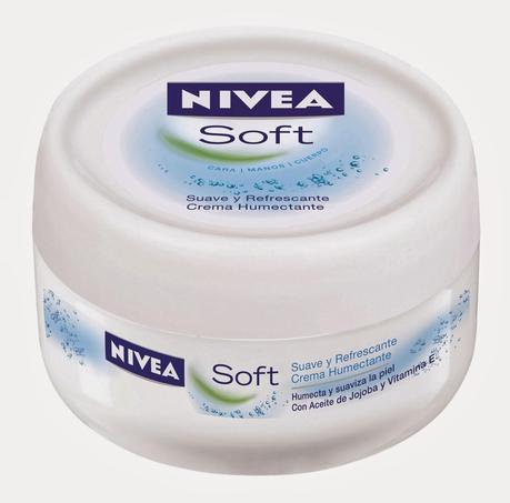 PRODUCTOS Y ACCESORIOS BÁSICOS PARA EL MAQUILLAJE PRODUCTOS Y ACCESORIOS BÁSICOS PARA EL MAQUILLAJE