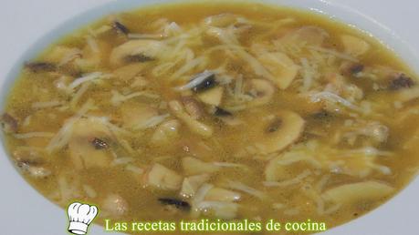 sopa de champiñones
