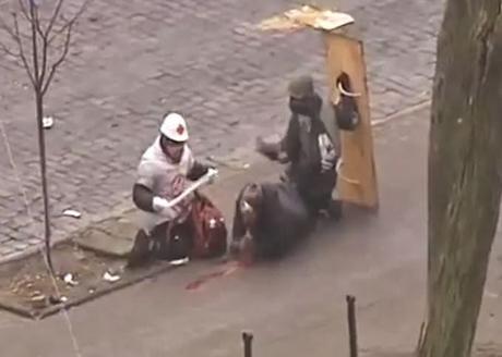 la-proxima-guerra-policia-dispara-a-matar-contra-manifestantes