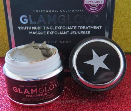 LO NECESITAS GlamGlow Youthmud™ Tinglexfoliant Treatment; estrena nueva piel!