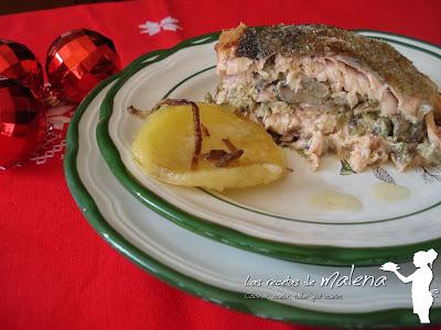 Salmón relleno al horno