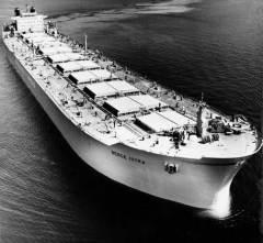 Carguero Berge Istra. 