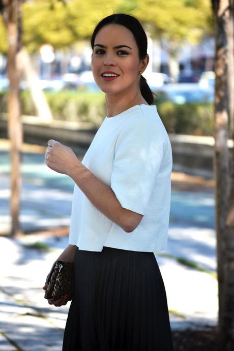 Outfit | White crop top