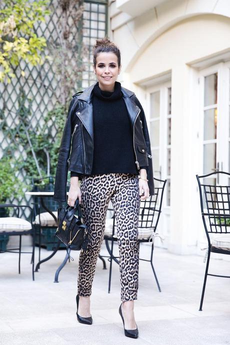 Leopard_Trousers-Biker_Jacket-Black-Mango-Street_Style-Outfit-11